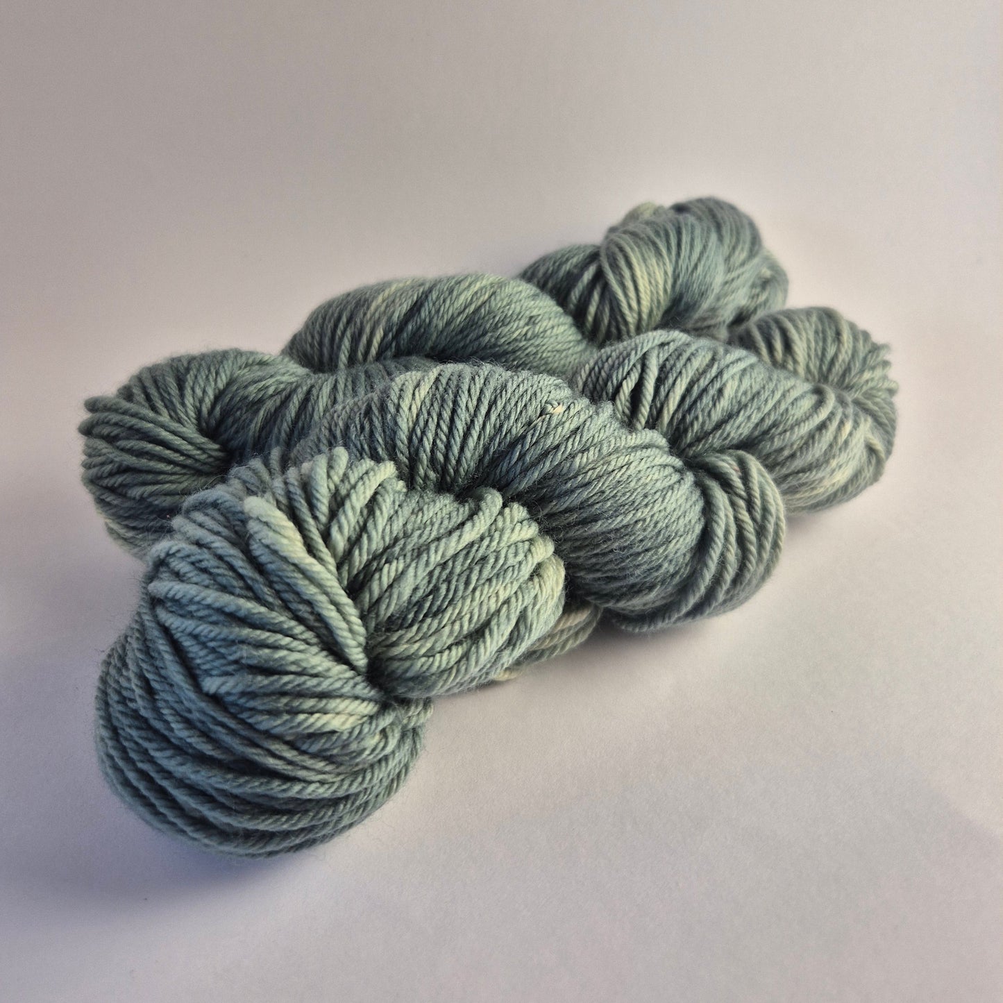 Amazon – Hand Dyed 100% Merino Yarn (8ply DK, 100g Skein)