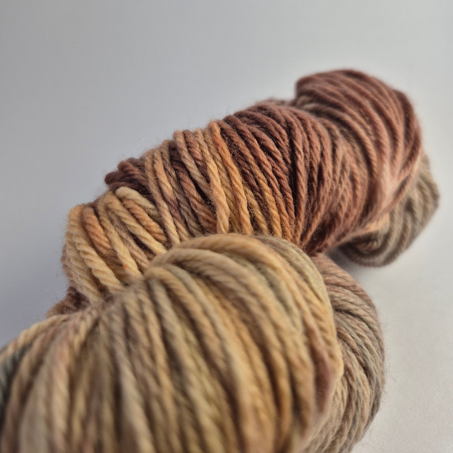 Emu – Hand Dyed 100% Merino Yarn (8ply DK, 100g Skein)