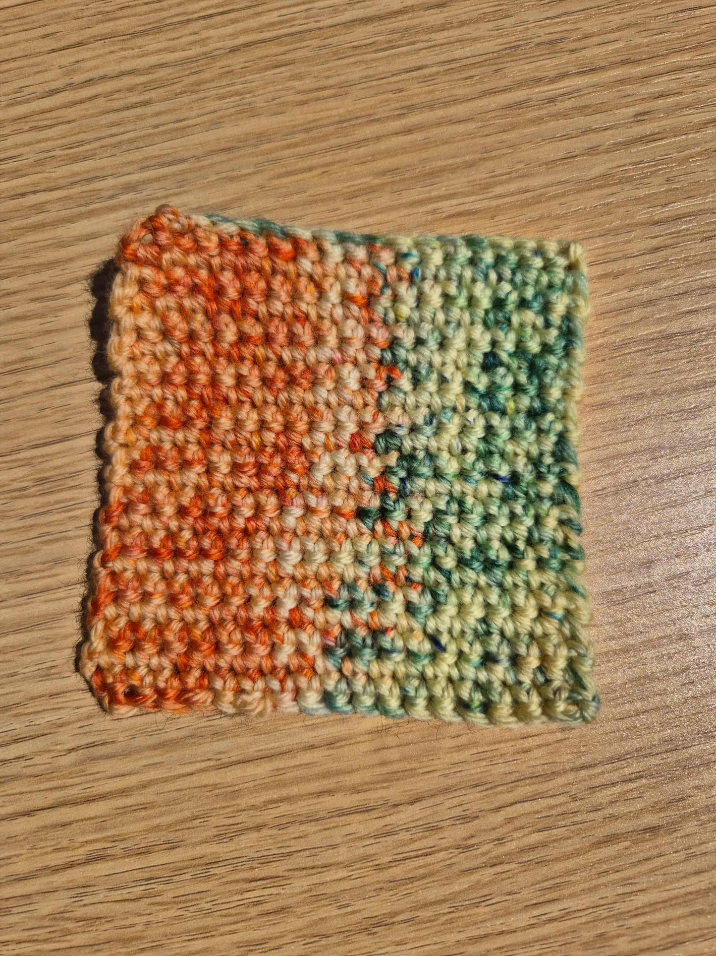 Sun Conure – Hand Dyed 100% Merino Yarn (8ply DK, 100g Skein)